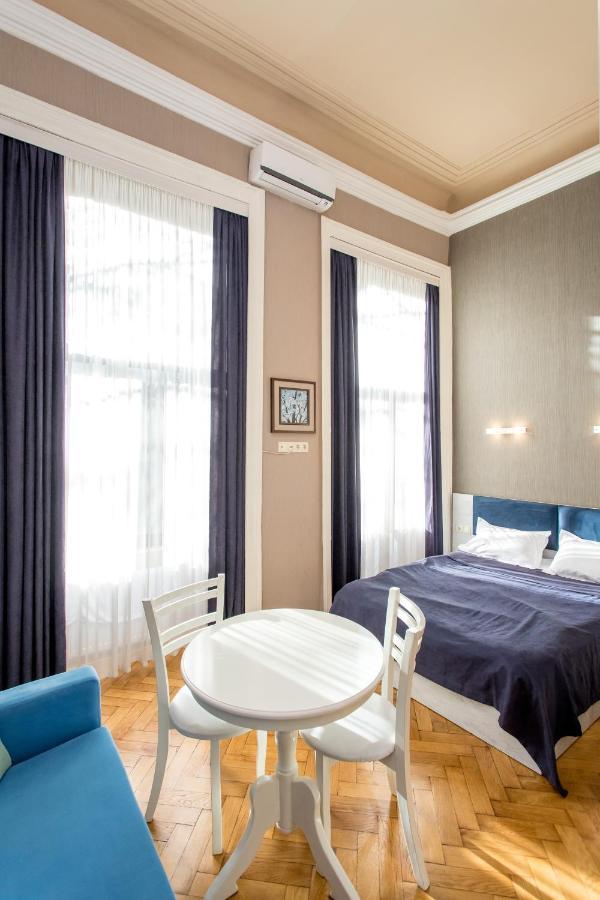 Hb Apartments Mari Brose Tbilisi Exterior photo