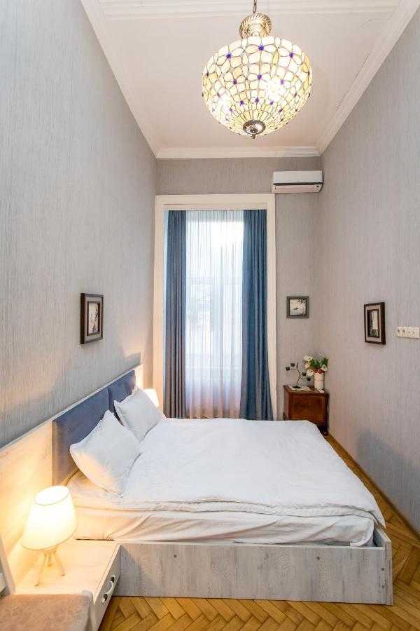 Hb Apartments Mari Brose Tbilisi Exterior photo