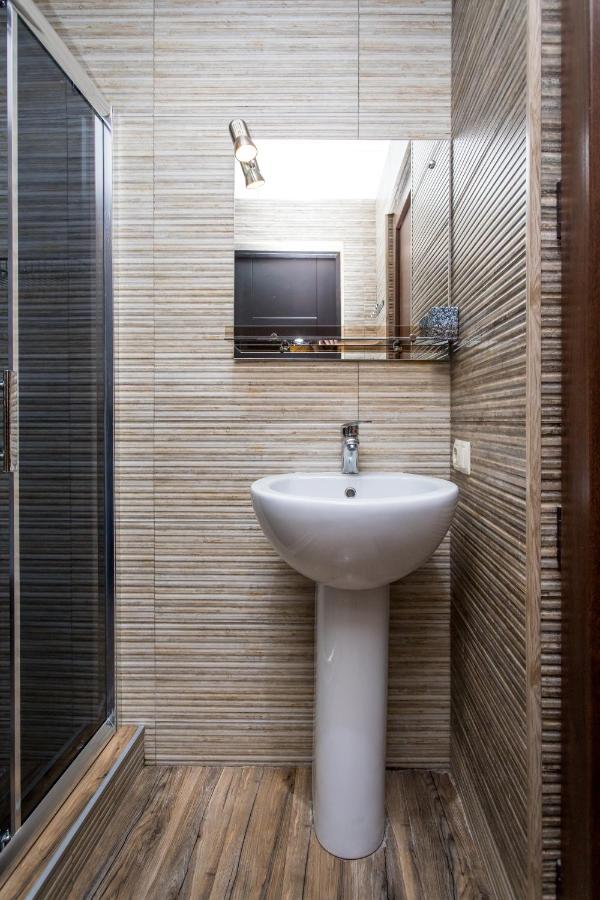 Hb Apartments Mari Brose Tbilisi Exterior photo